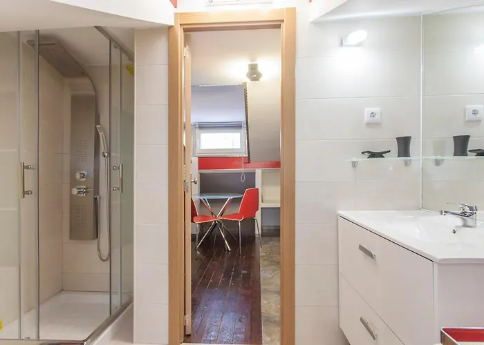 Appartement Large Terrace, Principe Real, Wifi, Calm *