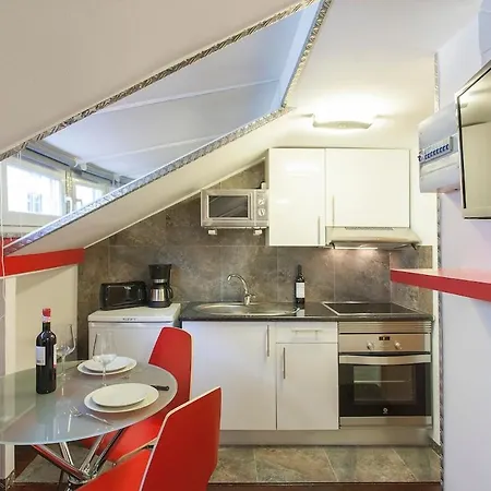Large Terrace, Principe Real, Wifi, Calm Lisbon