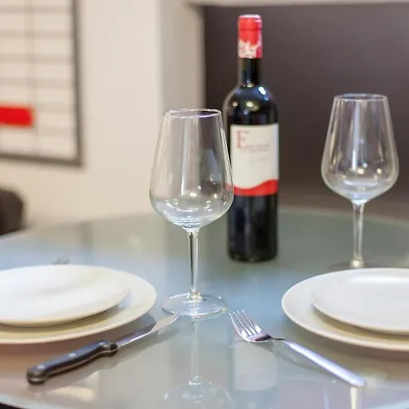 Large Terrace, Principe Real, Wifi, Calm Apartament